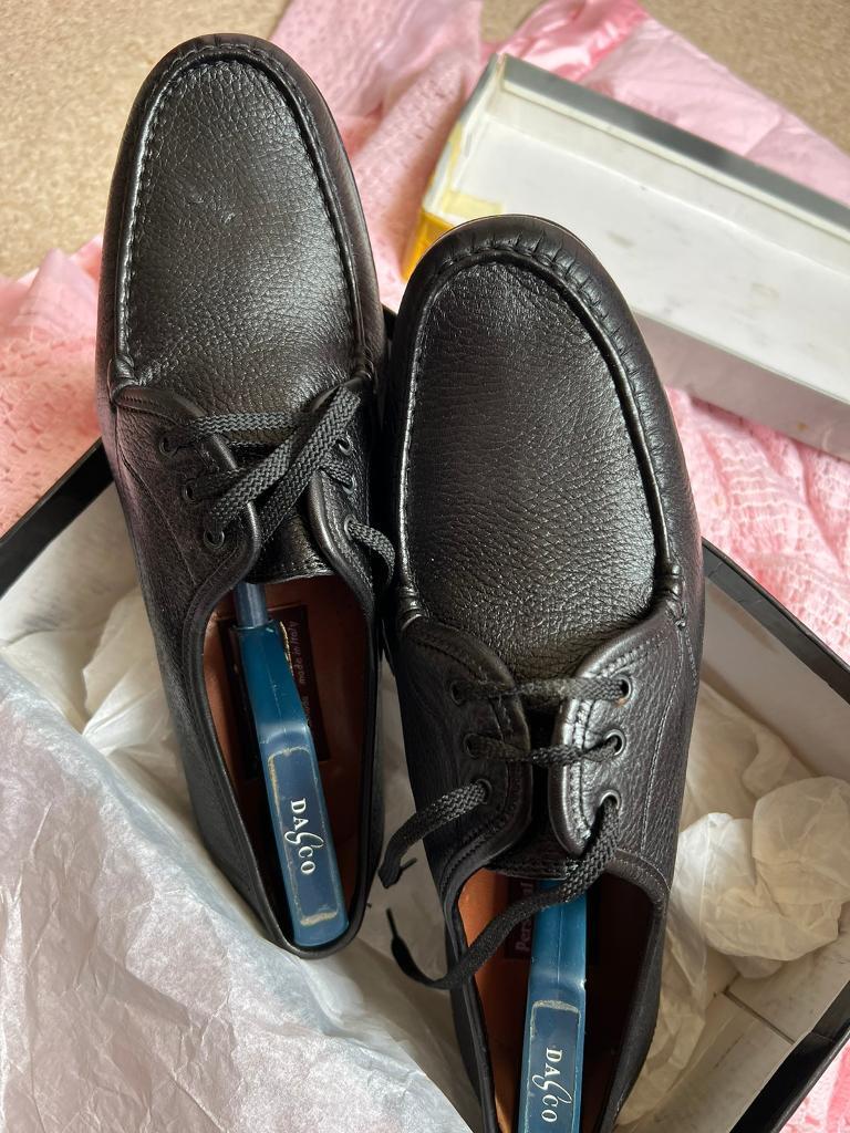 men's shoe size 10.5 in euro